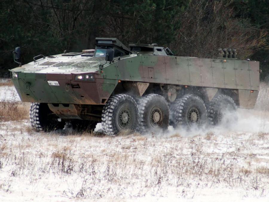  Patria AMV 8x8 with Kongsberg Protector 2010 года  (фото 2 из 3)